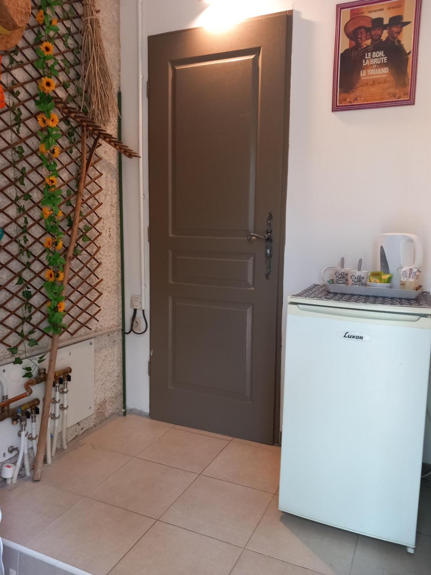Le Refuge De Sissou Lägenhet Pontevès Exteriör bild